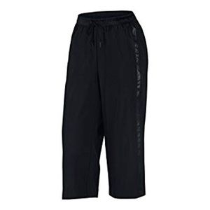 Nike Sportswear Woven Bonded Women’s Capri